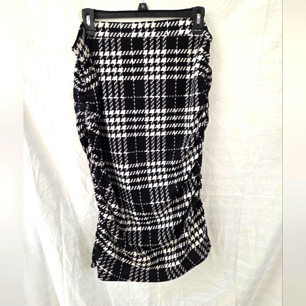 Black and White Ruched Pencil Midi Skirt